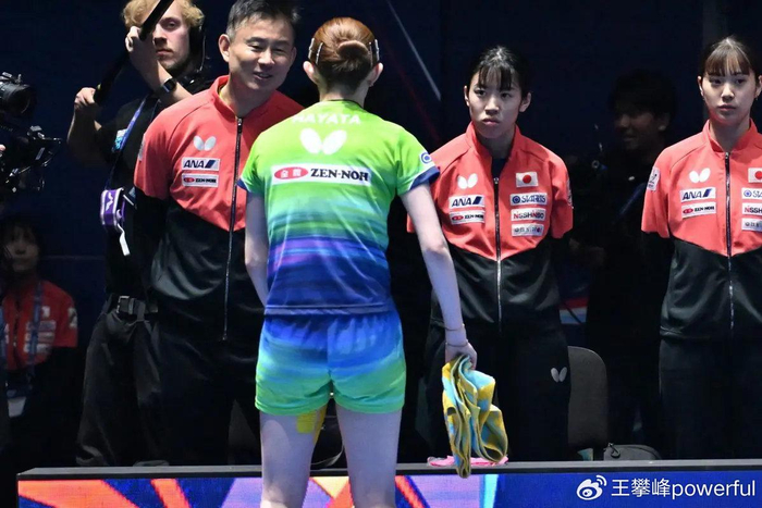 还是不服!日乒世乒赛总结:主教练感慨孙颖莎太强,张本智和再提复仇|日本|国乒|张本美和|决赛|日本队_新浪体育_新浪新闻