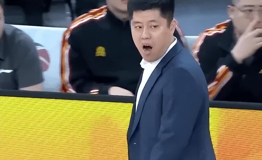 MK体育-没了李春江山西彻底垮了!进攻毫无战术,内线万人捅,要不换帅?